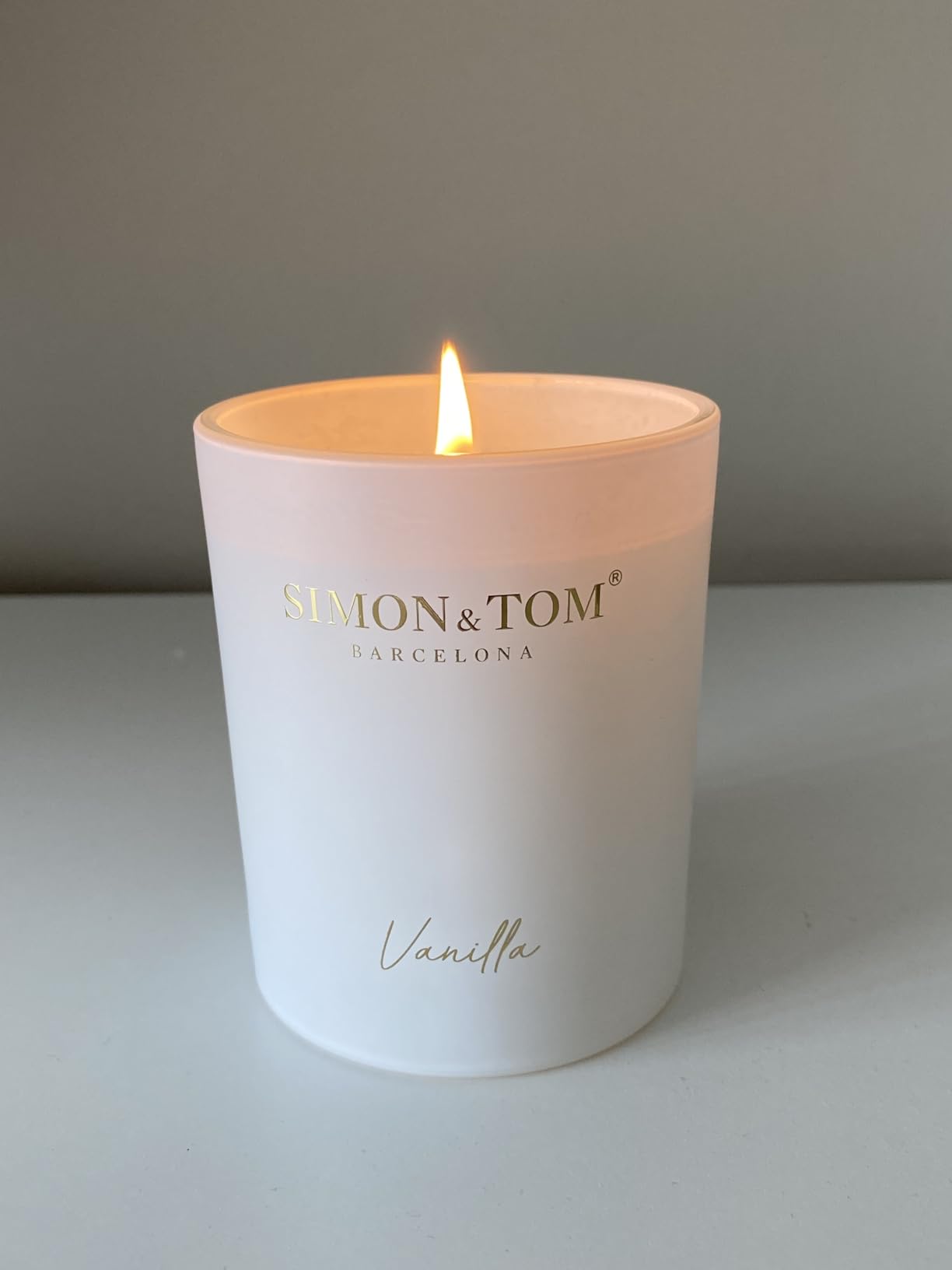 Simon & Tom Candela Profumata Vaniglia Cera Soia vaso bianco