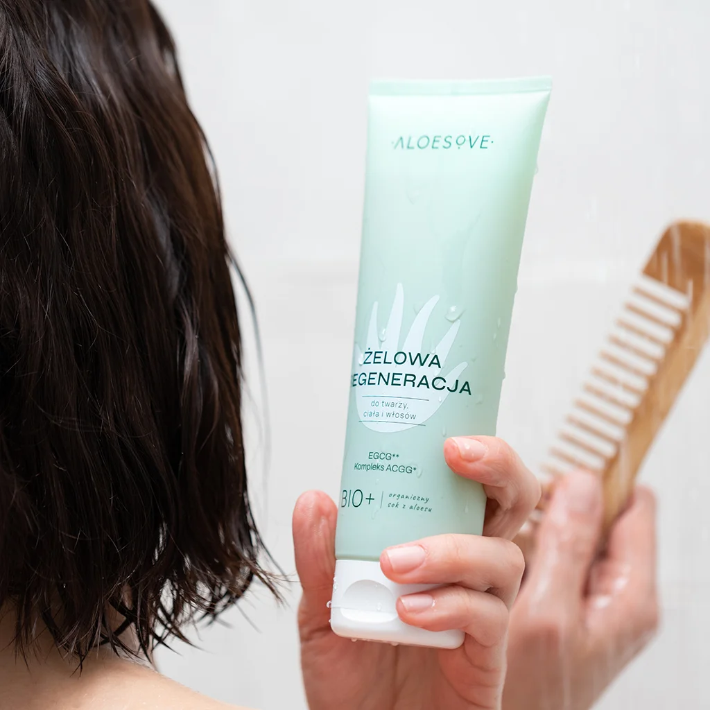Vianek Aloesove Gel Rigenerante Viso Corpo Capelli 250 ml