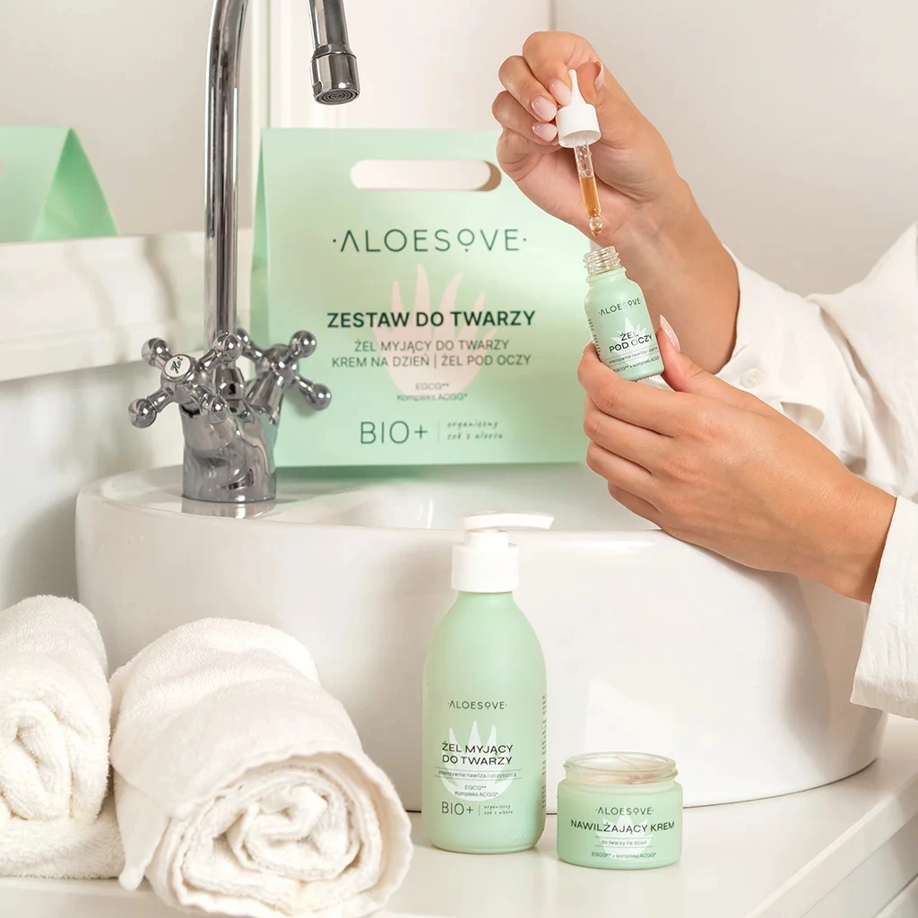 Aloesove Kit Viso Aloe Gel Crema Giorno Contorno Occhi