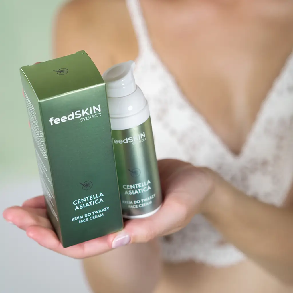 Vianek Feedskin crema viso centella asiatica rigenerante