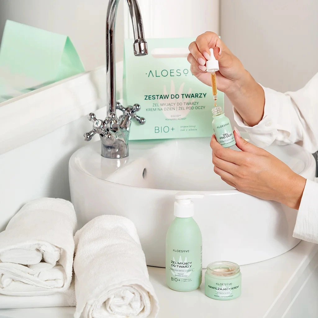 Aloesove Kit Viso Aloe Gel Crema Giorno Contorno Occhi