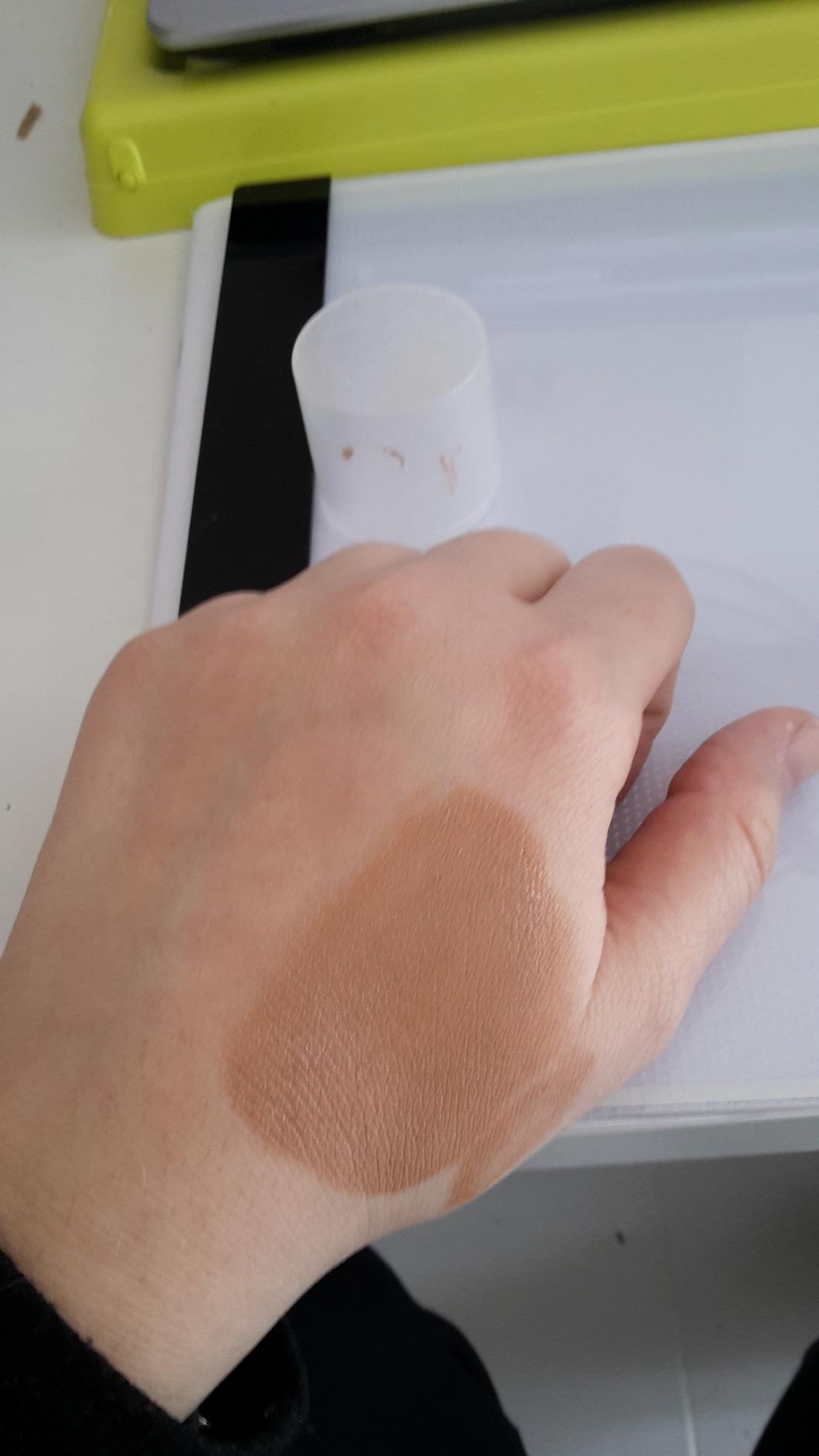 Simon & Tom BB Cream Tono Chiaro SPF15 50 ml levigante