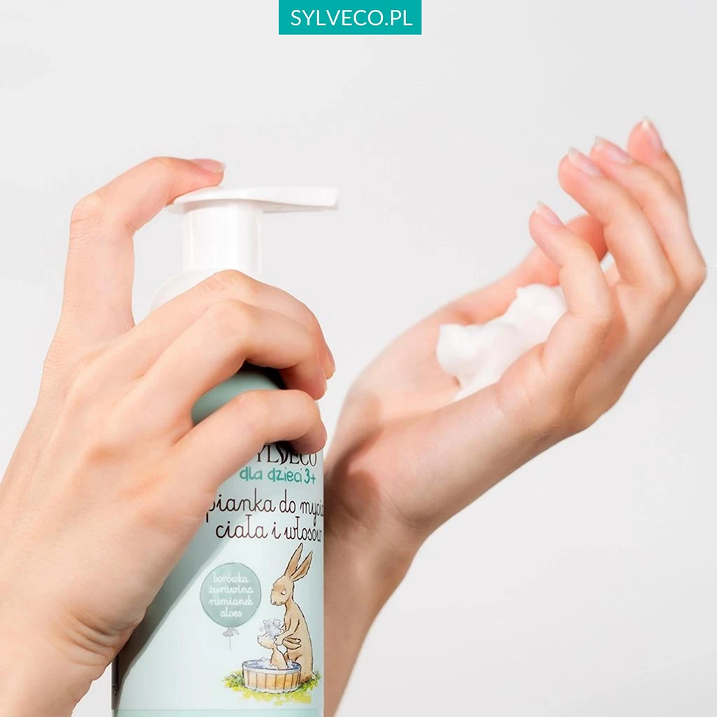 Sylveco Bambini 3+ Schiuma Corpo e Capelli Mirtillo