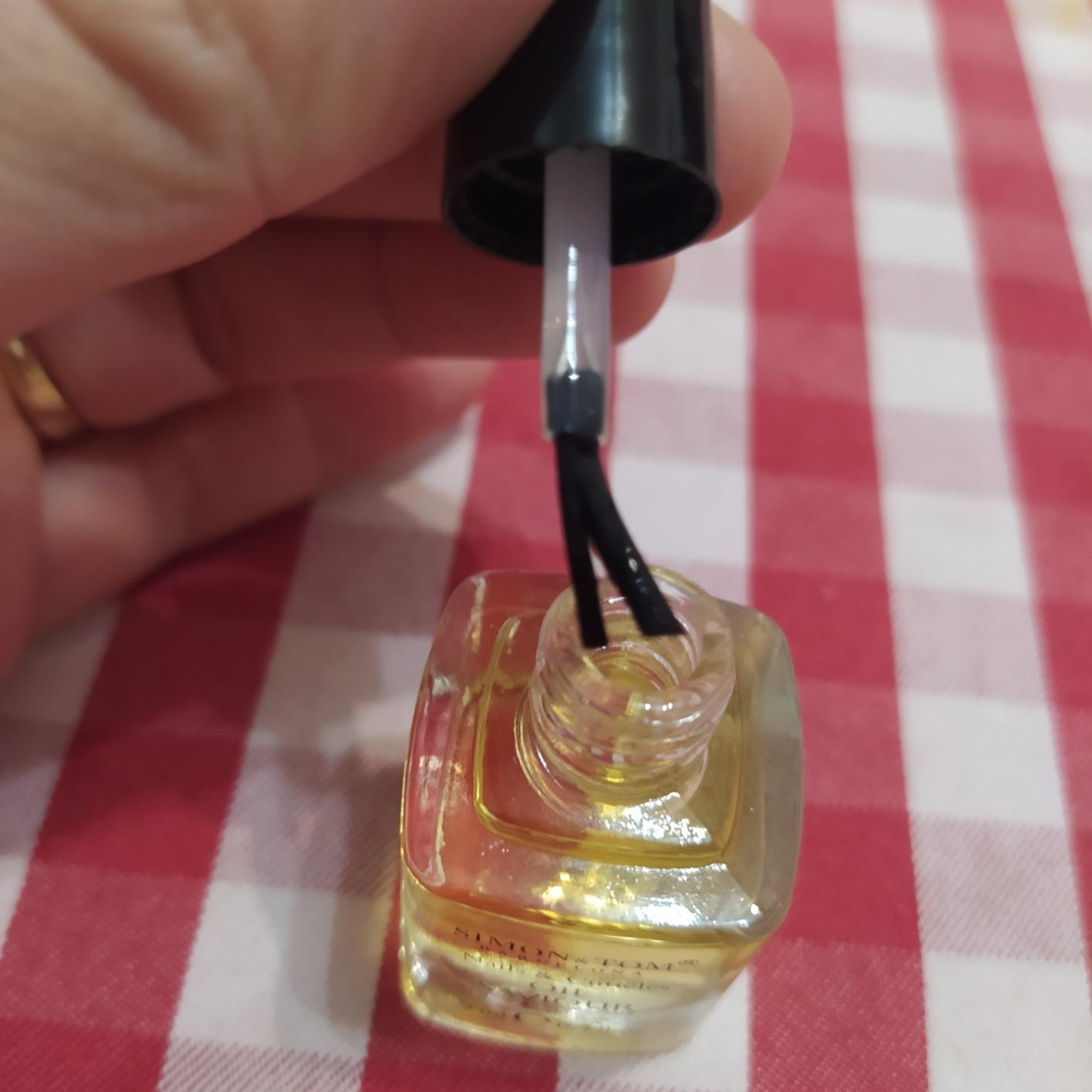 Simon & Tom Oil Saviour olio cuticole 9 ml rinforzante