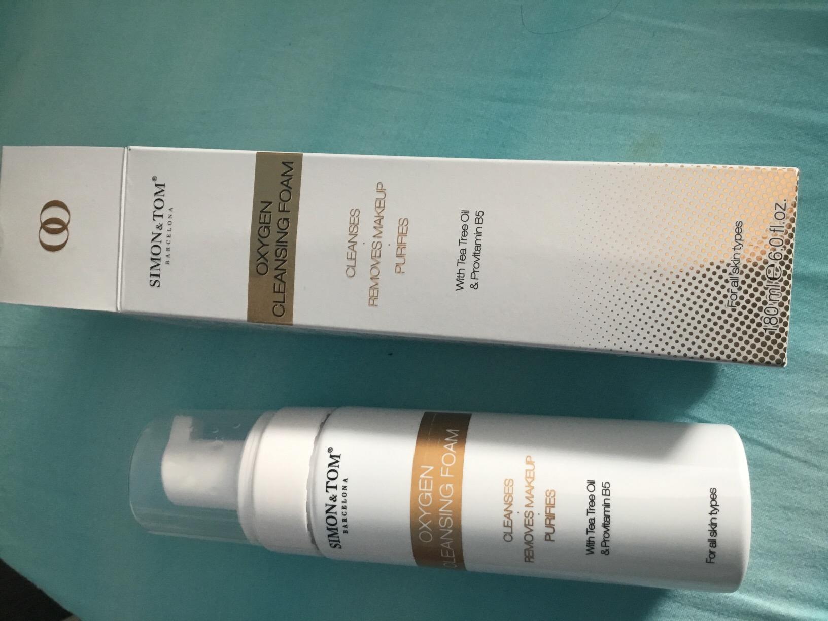 Simon & Tom Oxygen Mousse Detergente Viso 180 ml Opacizzante