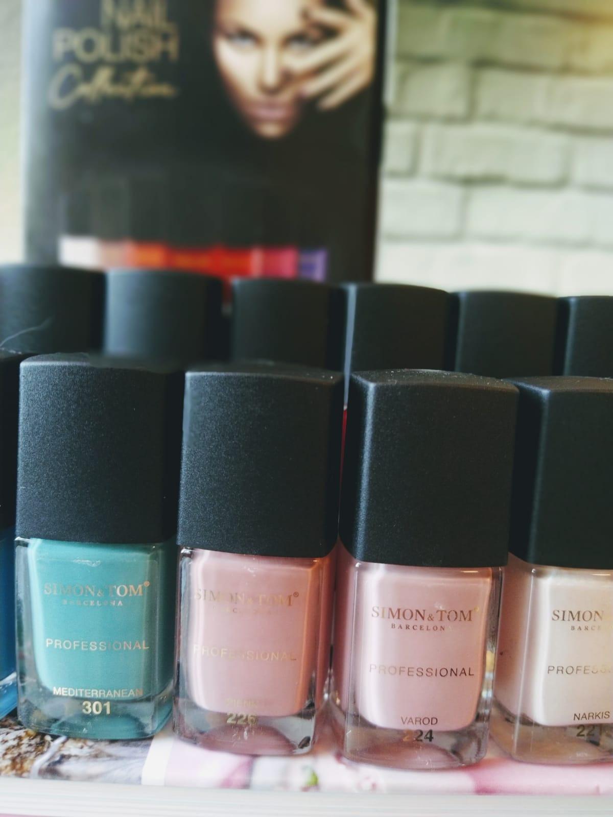 Simon & Tom Set 28 Smalti Unghie 12 ml colori assortiti